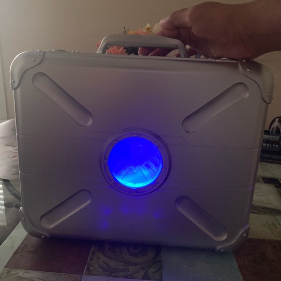 Marvel Cinematic Universe Phase One Limited Edition Collectors Boxset - Picture 7 of 7